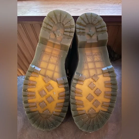 Dr Martens 1460 Serena Fur Lined Boots - Picture 7 of 7